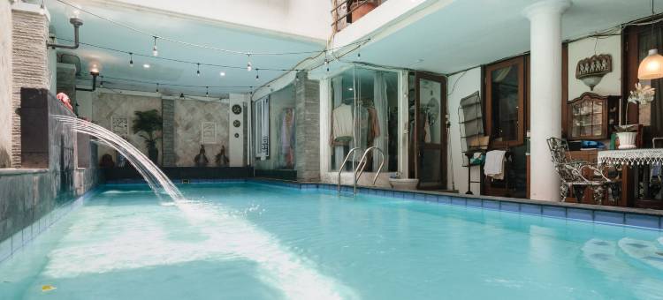 Urbanview de’ Dharmawangsa Suite图片