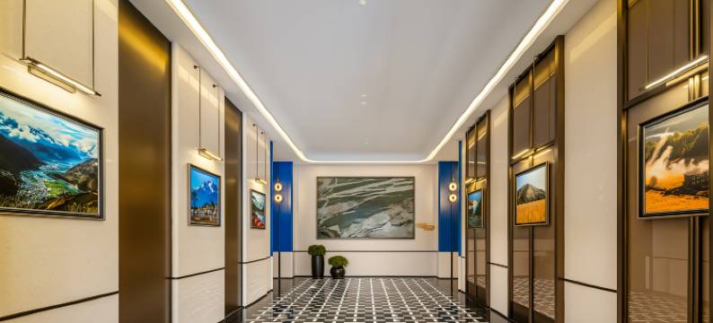 泸定智选假日酒店图片