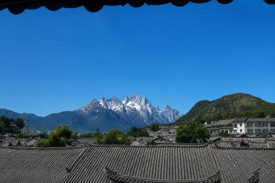 桃源居·日照金山·狮子山全夜景·星空露台观景民宿(四方街店)图片