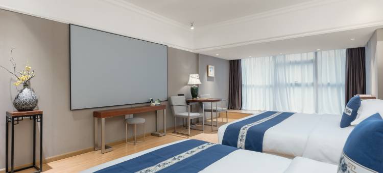 南洋铂斯酒店(东莞东城万达广场店)图片