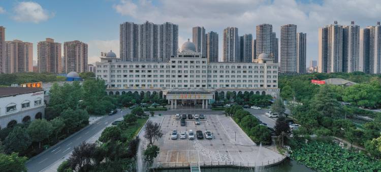 天诚国际大酒店(仙桃沔街店)图片