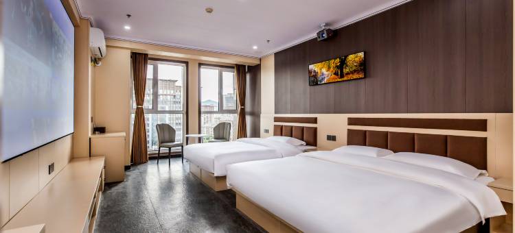 云汐电影酒店(承德南站大学城店)图片