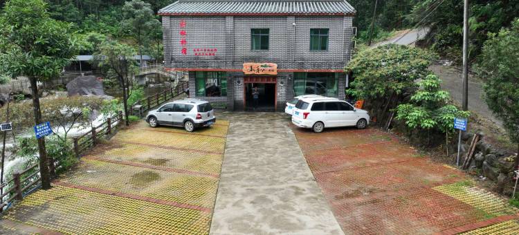山秋朴宿图片
