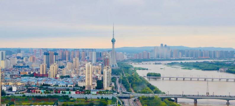 观山民宿(洛阳珠江路美食街店)图片