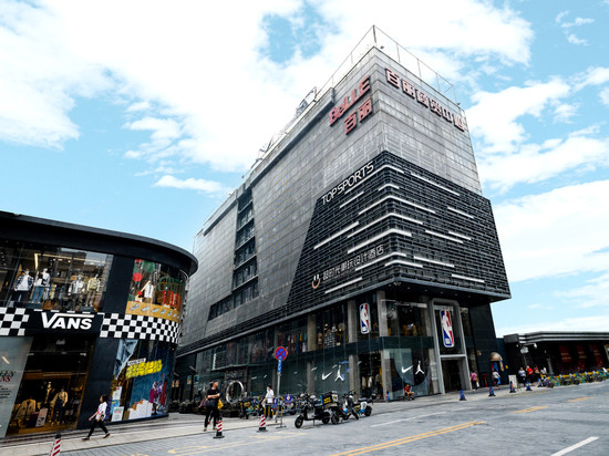 超时光潮玩设计酒店(广州北京路步行街大佛寺店)