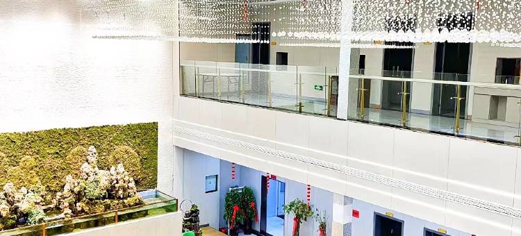 群豪国际酒店(南阳雪枫中路卧龙公园店)图片