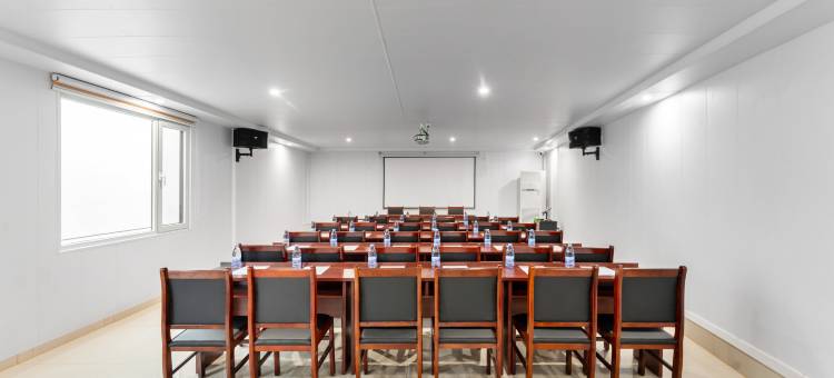 IU酒店(淄博淄川松龄东路店)图片