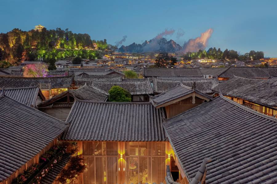 雲見棲舍·嵐溪|禪茶觀景Holiday Villa民宿(麗江古城木府店)