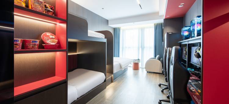 粤塔H电竞酒店(南京南站胜太路地铁站店)图片