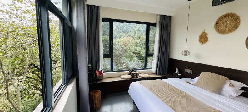 武当山伴山民宿(南岩店)图片