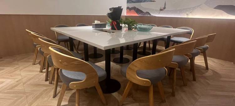 布丁严选酒店(上海奉贤金汇商业广场店)图片