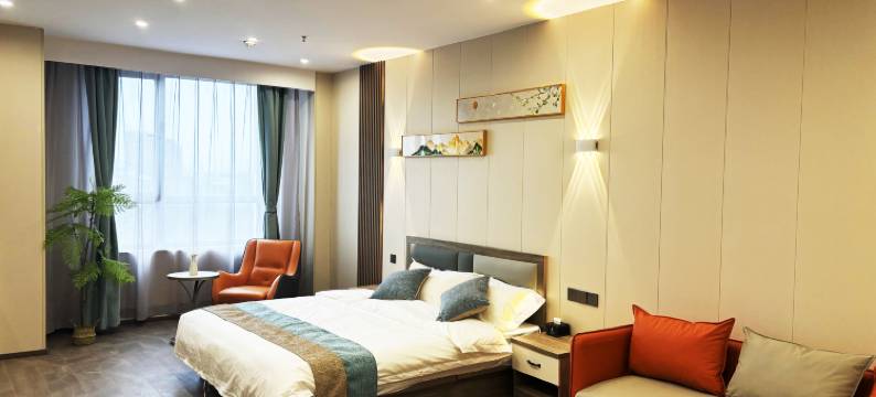 溪岸商务酒店(八家子水果市场店)图片