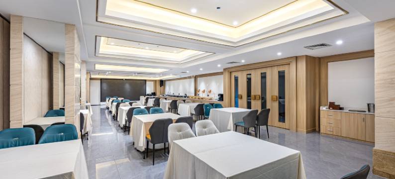 清远顺盈时代广场丽呈睿轩酒店图片