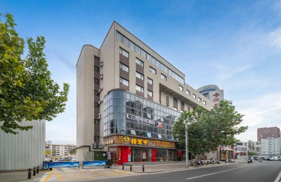 云缨电竞酒店(郑州陇海东路地铁站店)