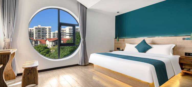 今宿·印象艺术酒店(崇左高铁南站彩虹街店)图片