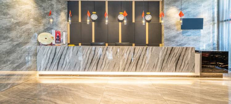 金海悦酒店(大连保税区轻轨车站店)图片