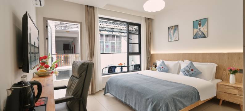 洱屿间·洱海悠居·轻奢庭院美宿(大理古城洱海门店)图片