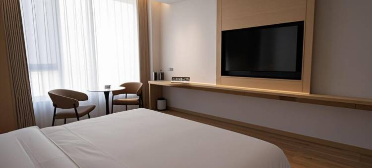 语朵酒店(慧鹏月亮湾商业街店)图片