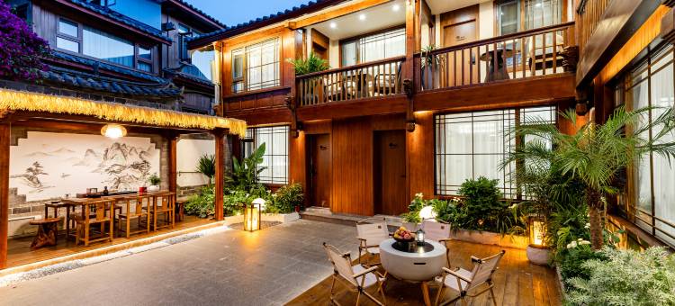 心悦·Mid villa观雪山|山野诧寂风设计师民宿(古城大水车店)图片