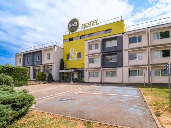 贝桑松夏特法瑞尼 B&B 酒店