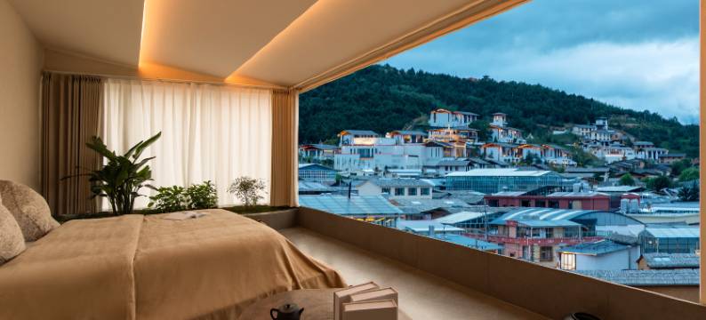 诧寂美学｜香见·供氧观景花园巨幕投影私藏酒店(独克宗古城店)图片