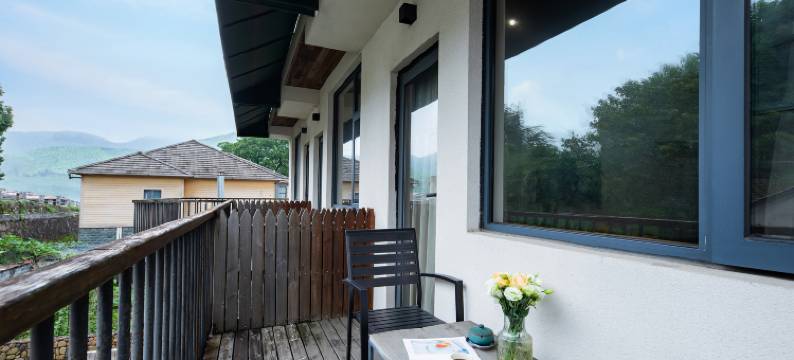 阅山云上.270°山景溯溪Villa度假美宿(安吉云上草原游客中心店)图片