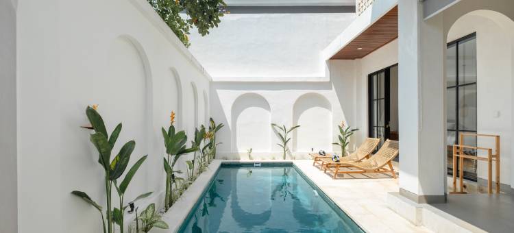 维拉卡米拉1号由别墅搜寻者(Kamila Villa 1 by Villa Finder)图片