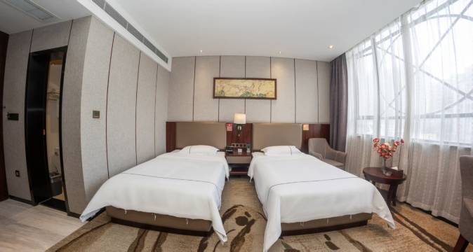 嘉悦精品酒店(长沙万家丽人民东路地铁站店)