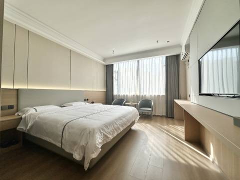 泸县玄滩镇皇呈宾馆