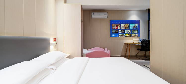 宜宾泊云酒店(冠英古街店)图片