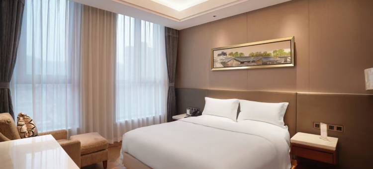 丽呈睿轩酒店(灵石新建东街店)图片