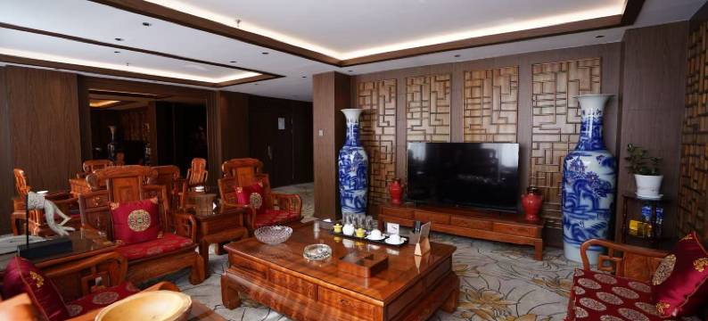 师宗帝恒大酒店图片