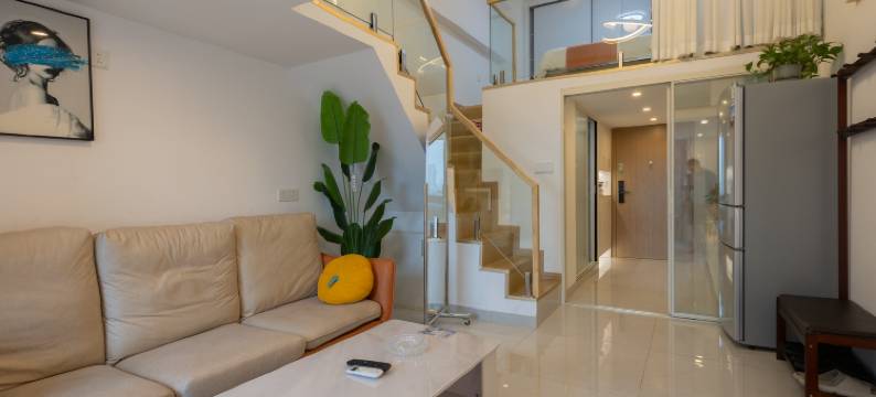 程龙·畅享轻奢影院loft民宿(南昌高新大道地铁站华润万象汇店)图片