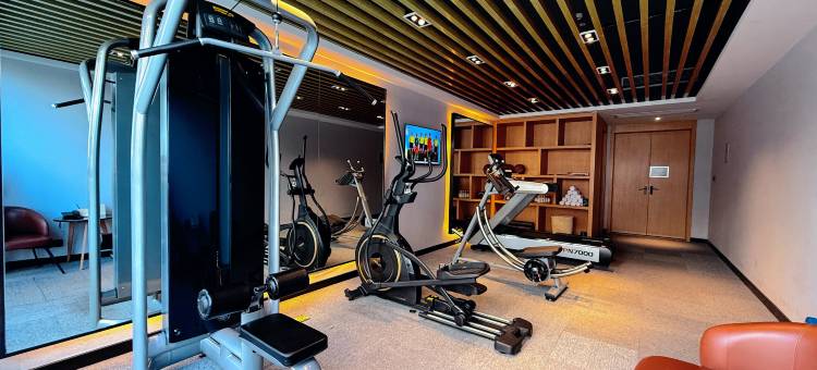 桂林高铁北站恒大广场亚朵酒店图片