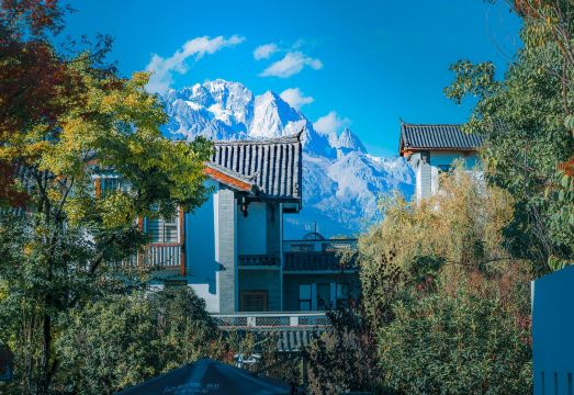 Courtyard Resort Lijiang Yueyun Hotel Overview