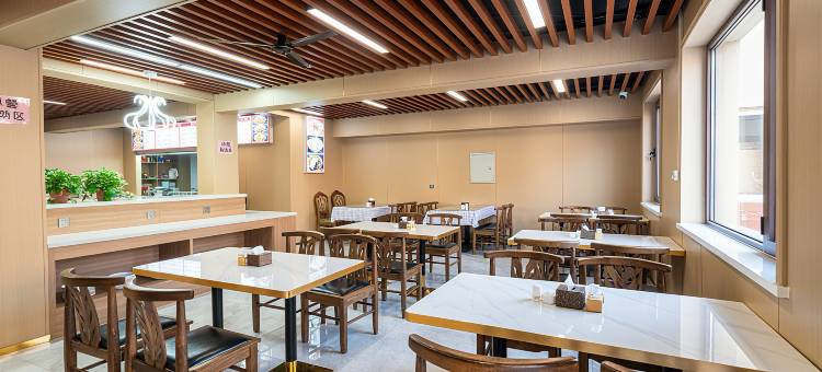 巅峰主场电竞民宿(天津津南葛万公路店)图片