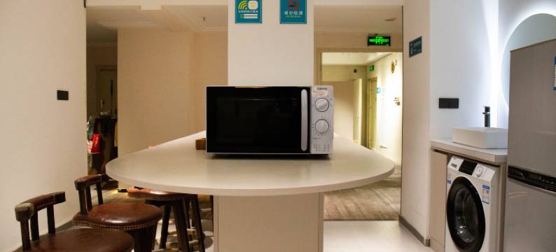 白月光酒店(大同站爱琴海购物中心店)图片