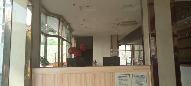 一芯一动电竞民宿(江门新会星汇步行街店)图片