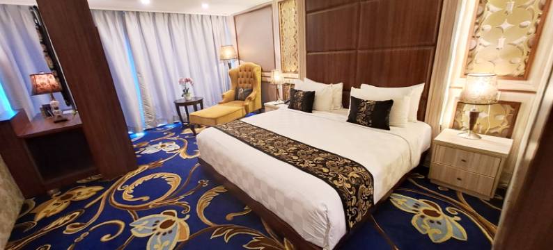 蓝宝石天空酒店及会议(Sapphire Sky Hotel & Conference)图片
