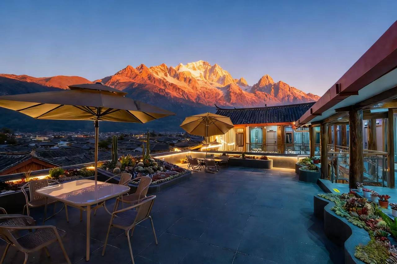 榕逸美宿客栈(丽江古城店)