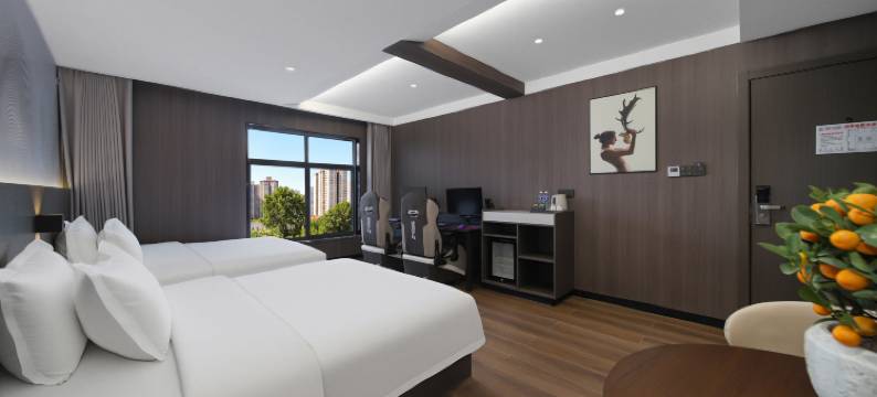 逸程·拾光里酒店(京山汽车中心客运站联合广场店)图片