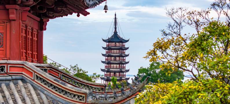 盐官潮乐之城灯影客栈图片