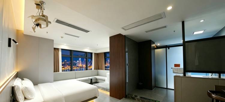 揽江景·云境|Modern·City·Design酒店(观音桥北滨路店)图片
