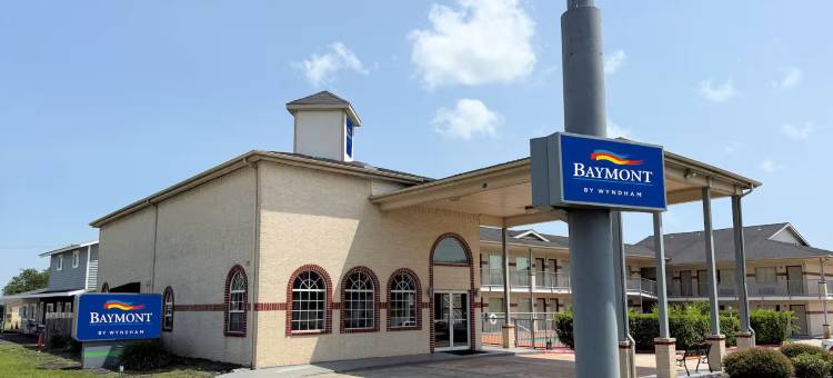 德州纽布朗费尔斯贝蒙特酒店 by Wyndham(Baymont by Wyndham New Braunfels TX)图片