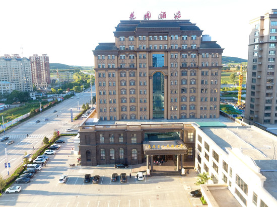 虎林乌苏里江花园酒店