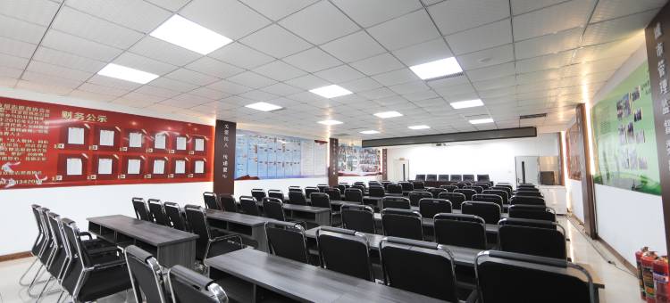 白城回家商务宾馆(火车站新华东大路店)图片