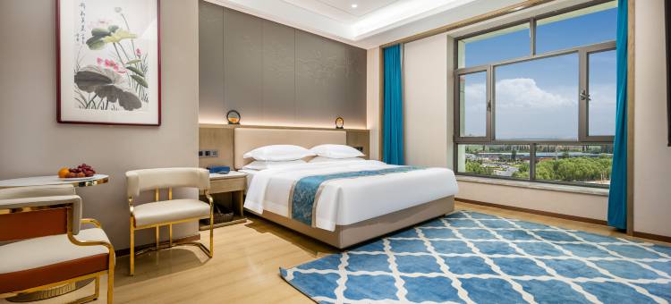 建诚假日酒店图片