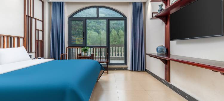 龟龙岛森林康养避暑山庄图片