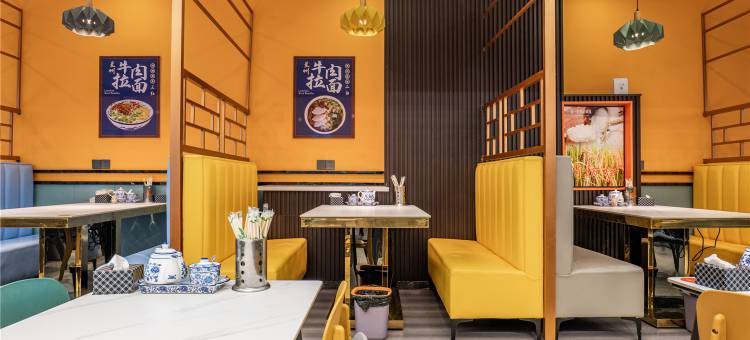 蝶悦酒店(巩留县人民广场店)图片