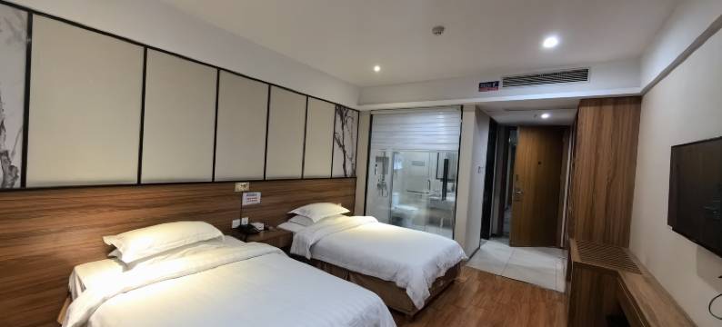 淮溪大酒店(定远县炉桥淮南客运站店)图片